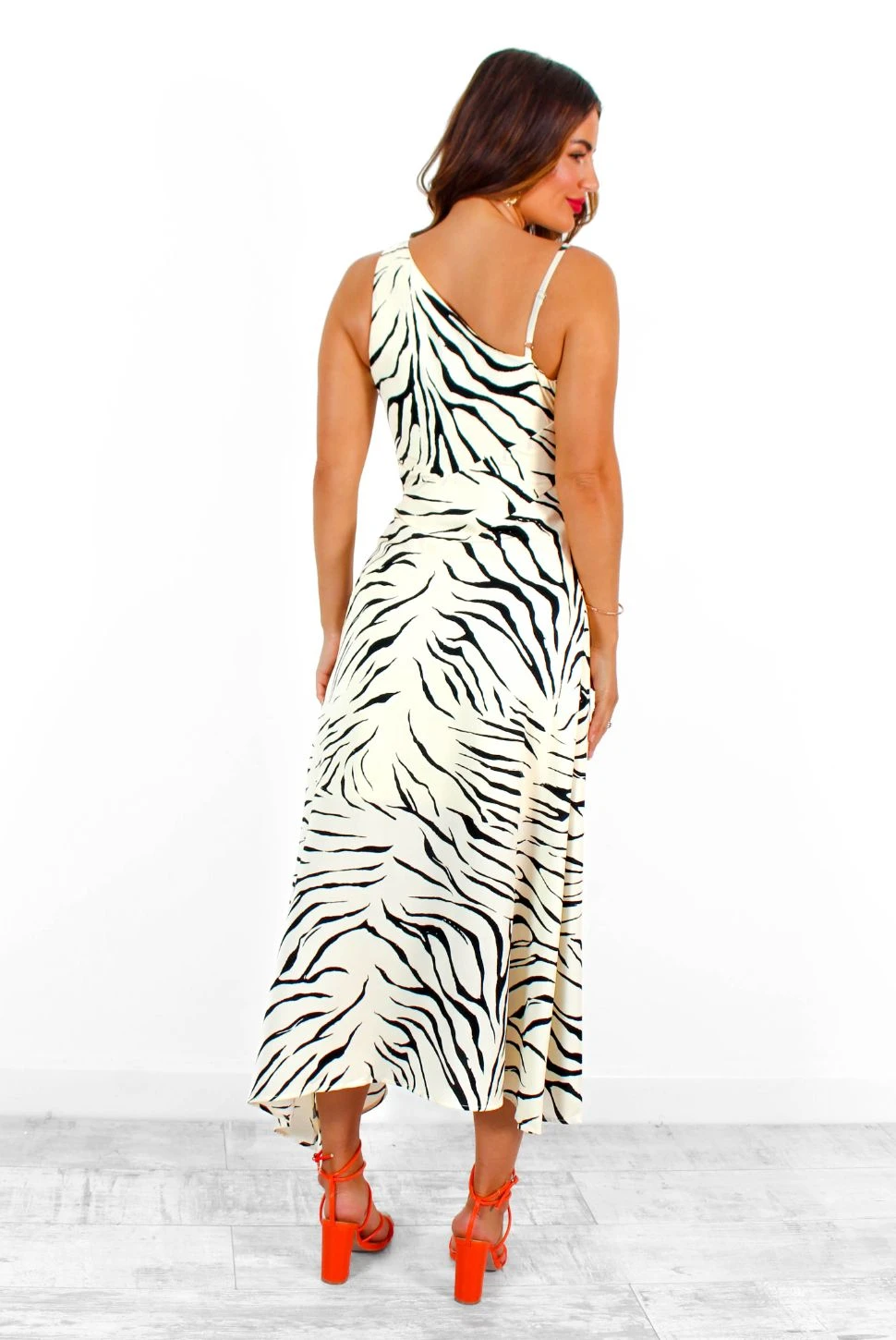 AX Paris Cut It Out - Champagne Zebra Cut Out Midi Dress 7 AX Paris Cut It Out - Champagne Zebra Cut Out Midi Dress - Image 7