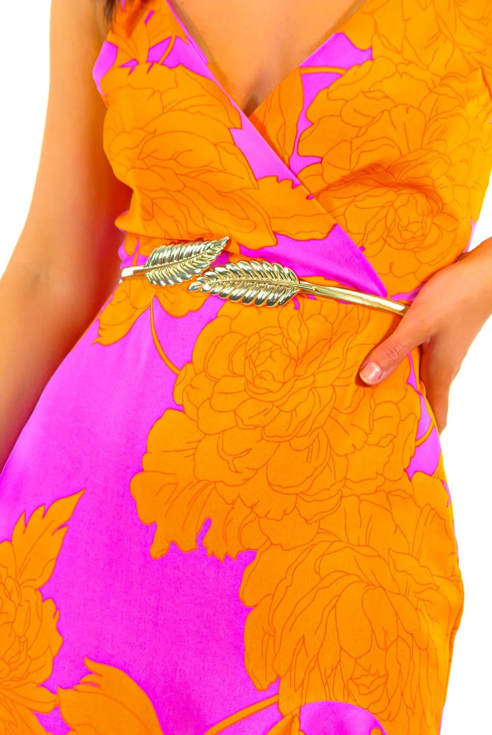 Don't Leave Me Waiting - Gold Leaf Stretch Chain Belt 1 Don't Leave Me Waiting - Gold Leaf Stretch Chain Belt