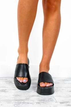 Keep On Moving - Black Chunky Platform PU Sliders -Fashion Clothing Store KeepOnMoving BlackChunkyPlatformPUSliders 2
