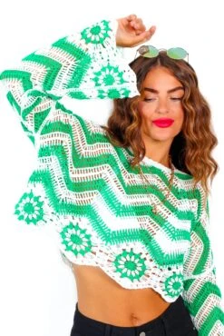 On That Vibe - Green White Crochet Cropped Top 7 On That Vibe - Green White Crochet Cropped Top -Fashion Clothing Store OnThatVibe GreenWhiteCrochetCroppedTop 4