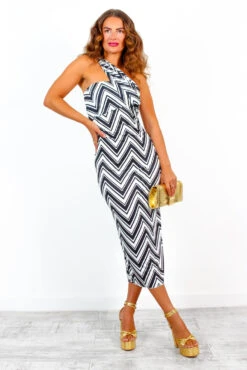 So Into You - Black White Zig Zag Print One Shoulder Midi Dress -Fashion Clothing Store SoIntoYou BlackWhiteZigZagPrintOneShoulderMidiDress 3 3