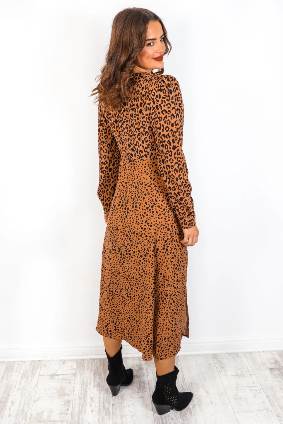 Thats Wild - Leopard Print Split Midi Dress 4 Thats Wild - Leopard Print Split Midi Dress - Image 4